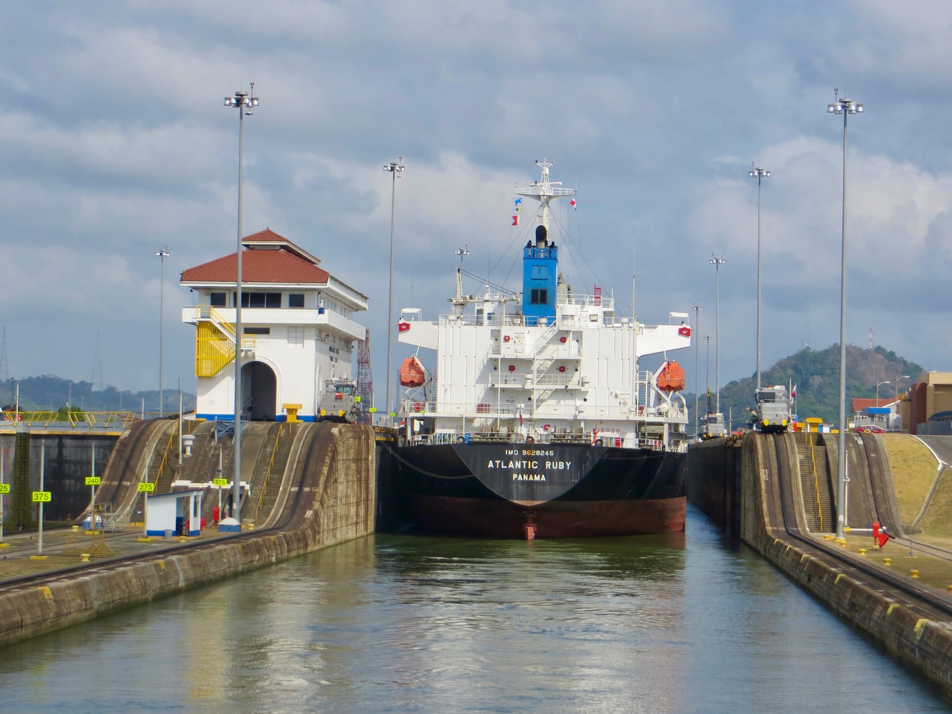 Cargo ship panama canal locks