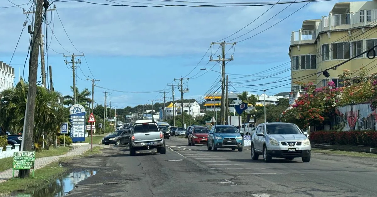 Road from Castries to Rodney Bay in showing cars in each direction.