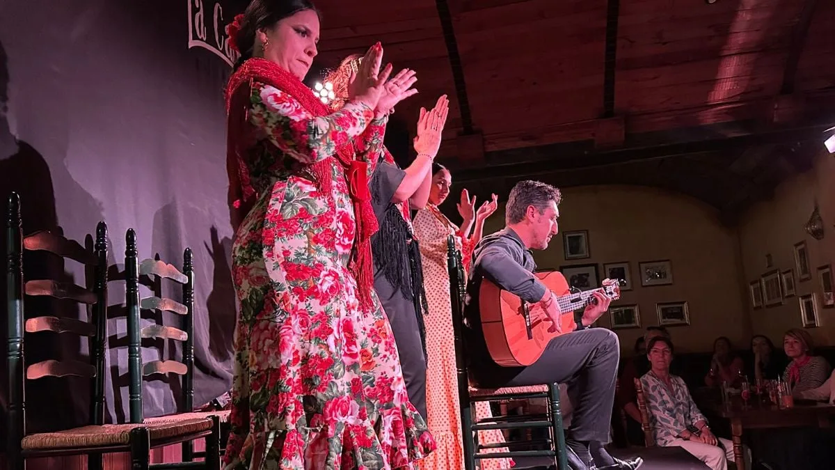 Flamenco dancer and guitarist performing in Cádiz
