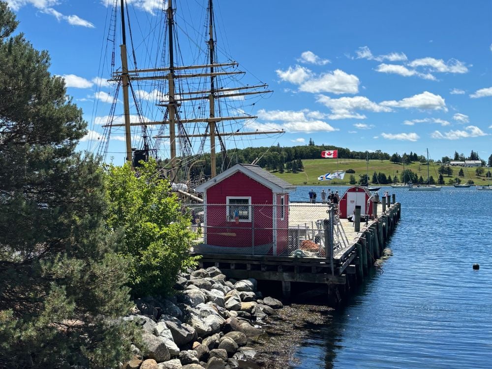 Boardwalk along the harbour docks in Lunenburg