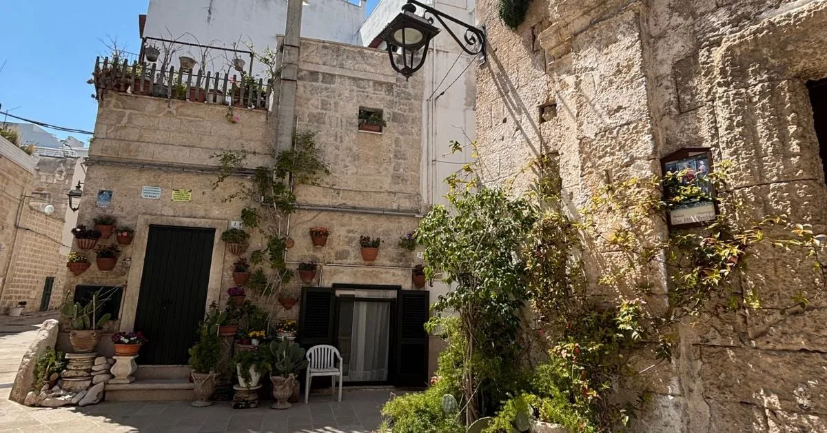 Historic buildings in Monopoli old town, Puglia
