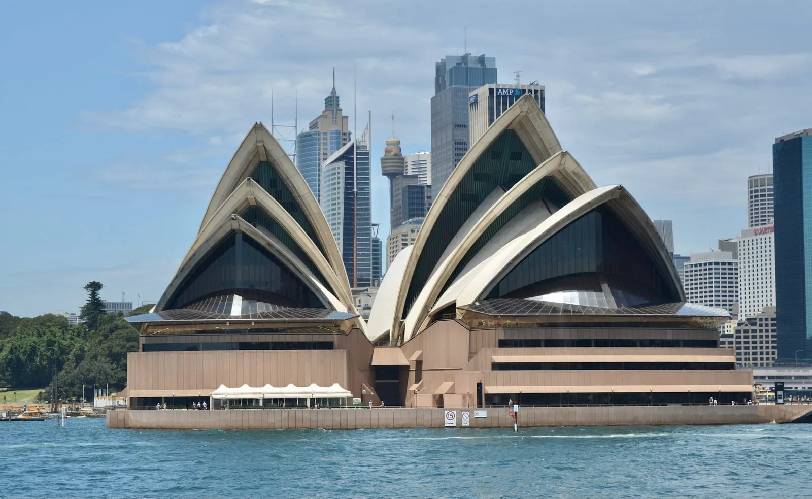 Sydney Opera House skyline