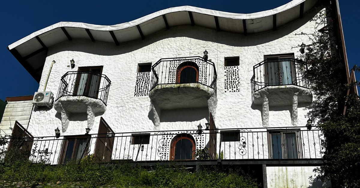 Monteverde Camino Verde Bed and Breakfast - a small stone white washed building with balconies off each room.